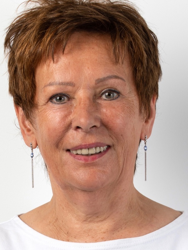 Monique QUETIER